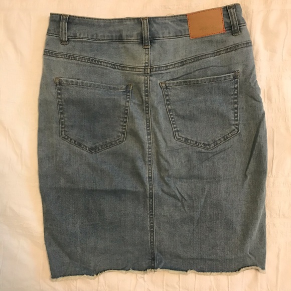 Vera Moda Denim Skirt - Picture 3 of 3